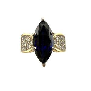 18K Gold Marquise Cut Sapphire Ring size 6.5